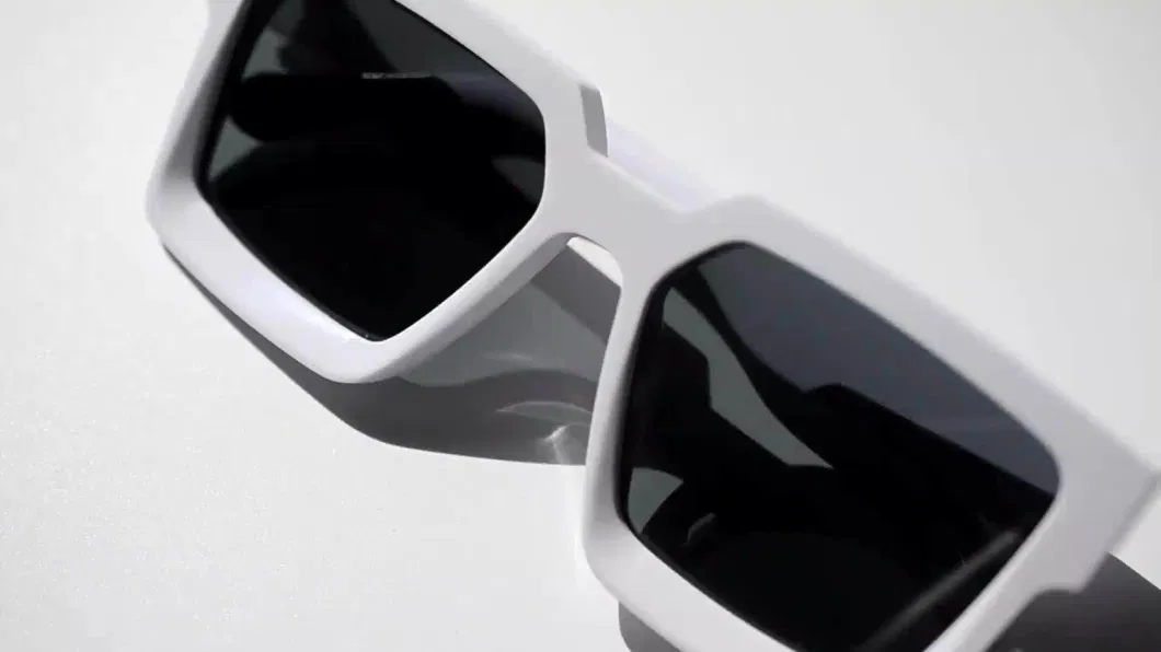 Retro Square Unisex Sunglasses Women B Titanium Frame Fashion
